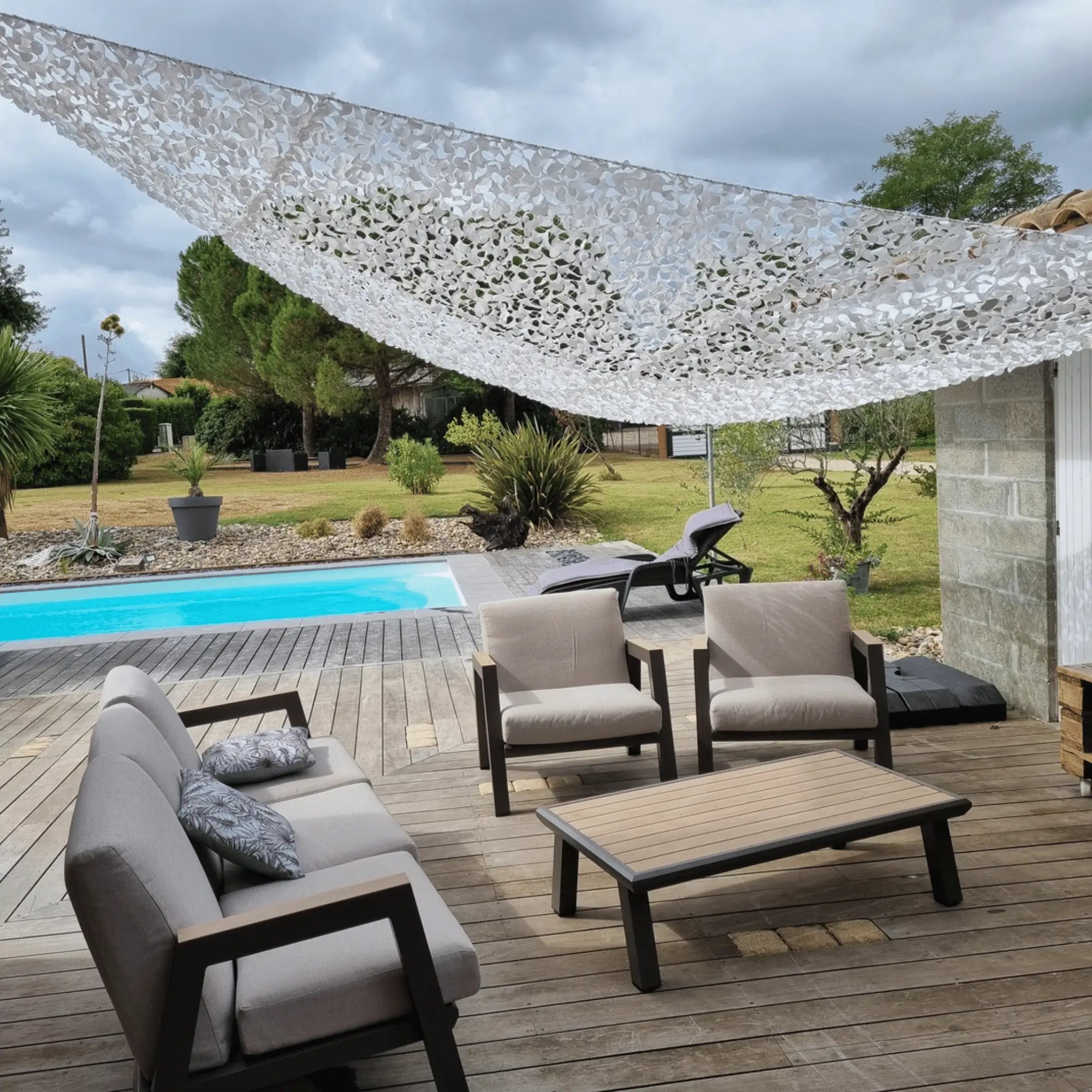 Voile d'ombrage camouflage triangulaire blanc