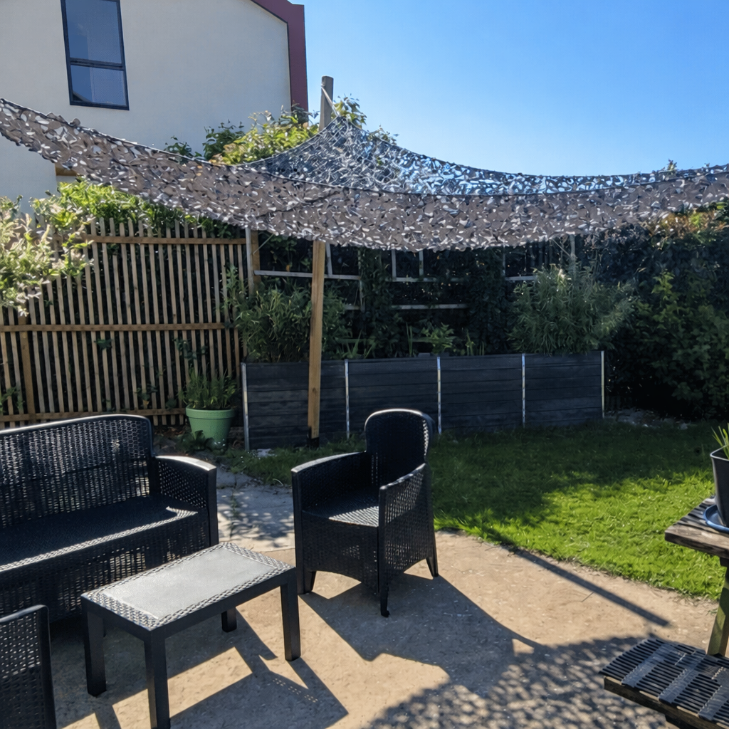 Voile d'ombrage camouflage triangulaire gris