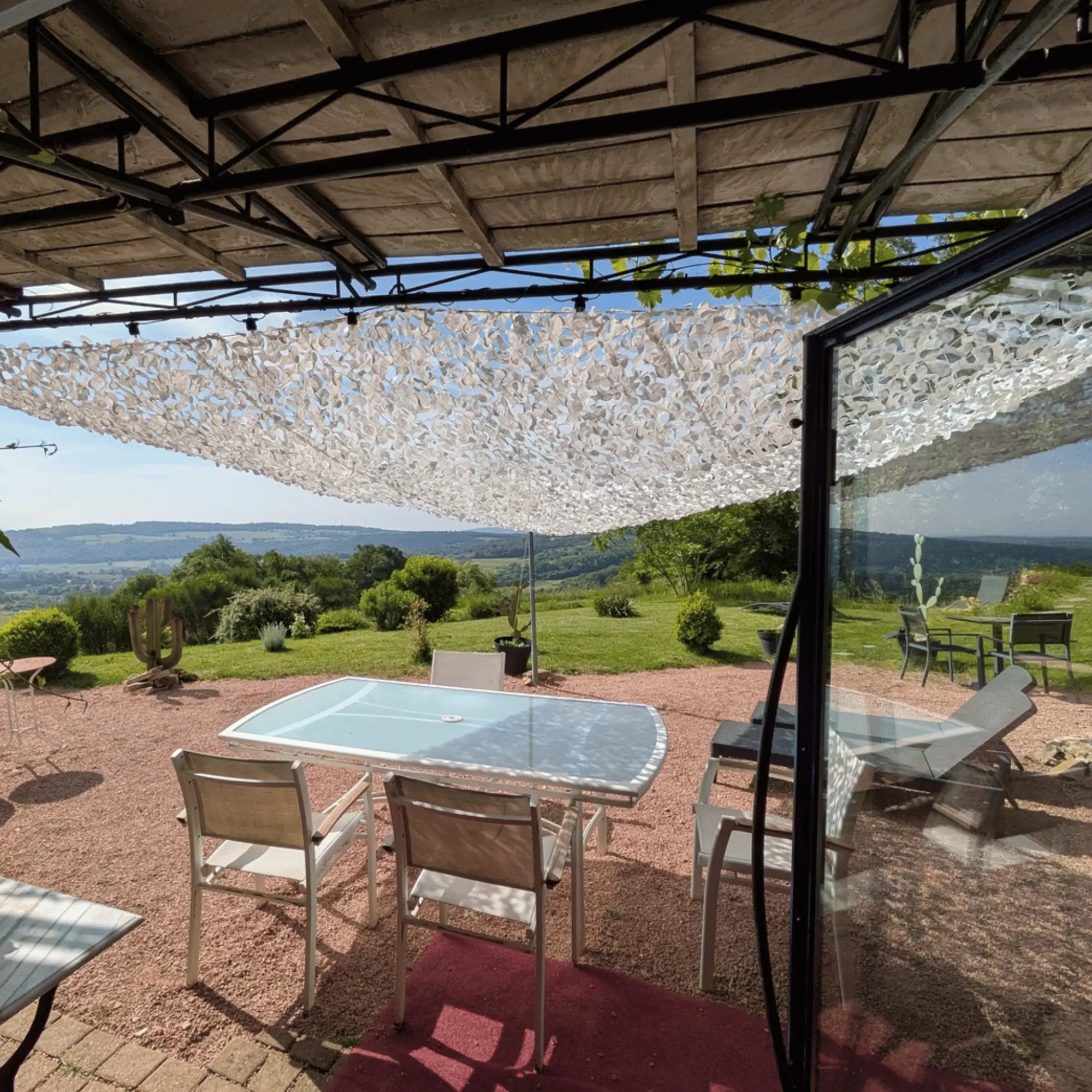 Voile d'ombrage camouflage triangulaire blanc