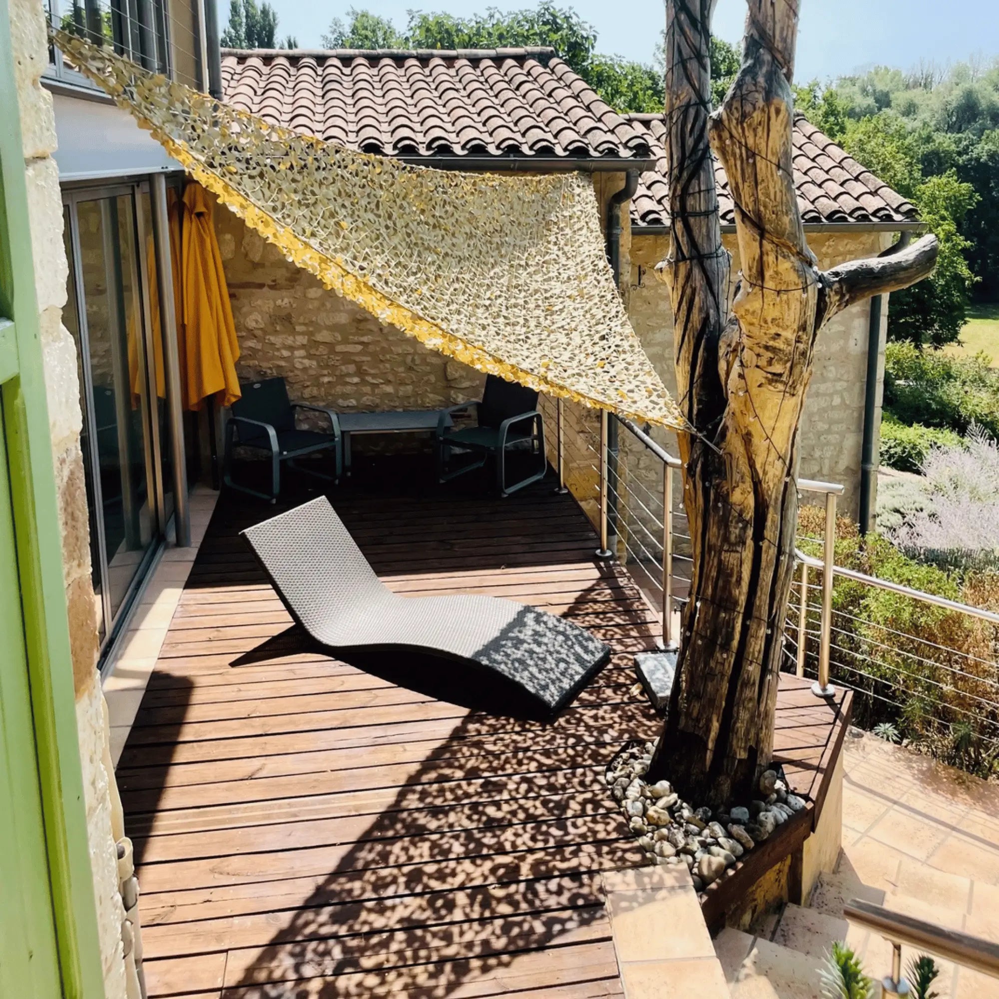 Voile d'ombrage camouflage triangulaire sable
